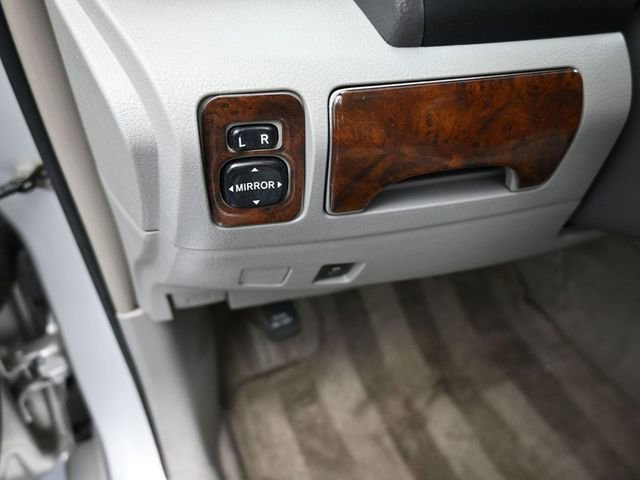 Used 2010 Toyota Camry LE image 13