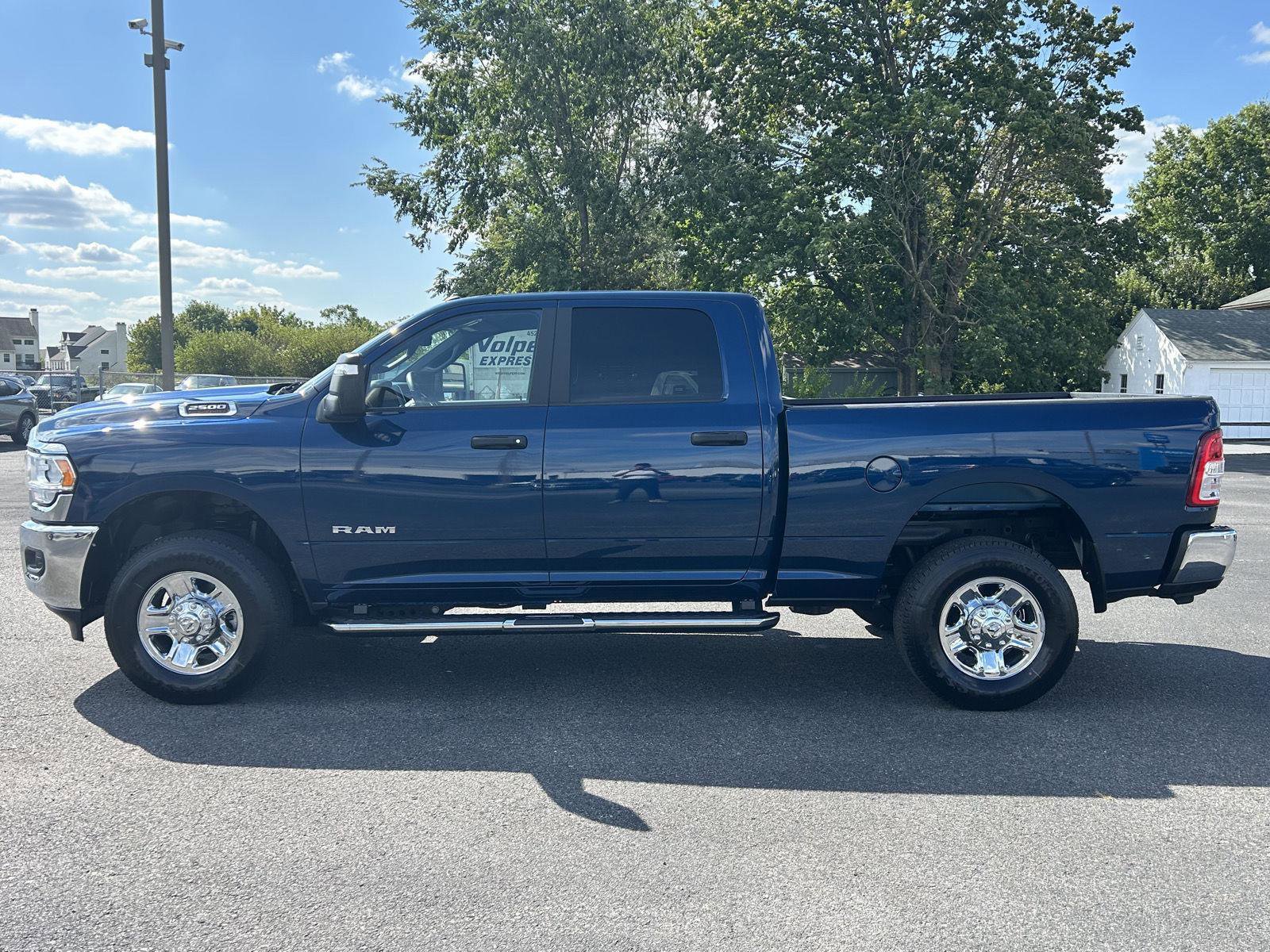 Used 2024 RAM 2500 Big Horn w/ Bed Utility Group image 3