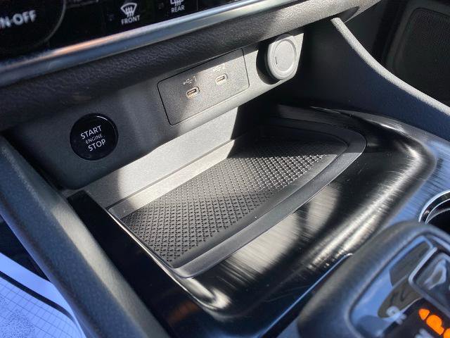 Used 2024 Nissan Rogue SV image 23