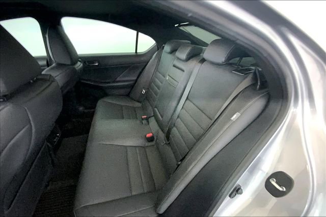 Used 2023 Lexus IS 500 image 11