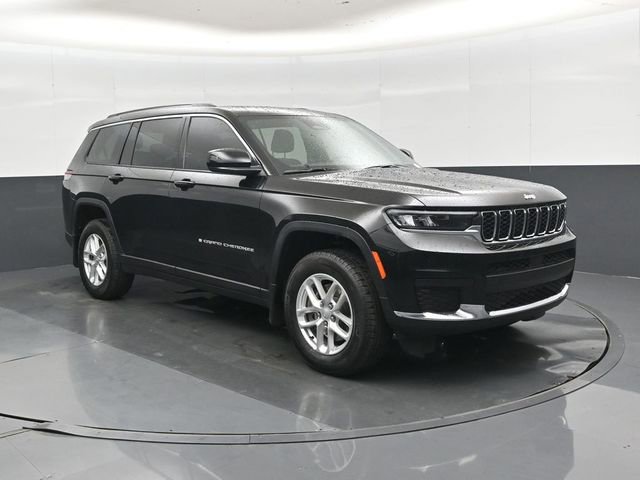 New 2025 Jeep Grand Cherokee L Laredo RWD image 1