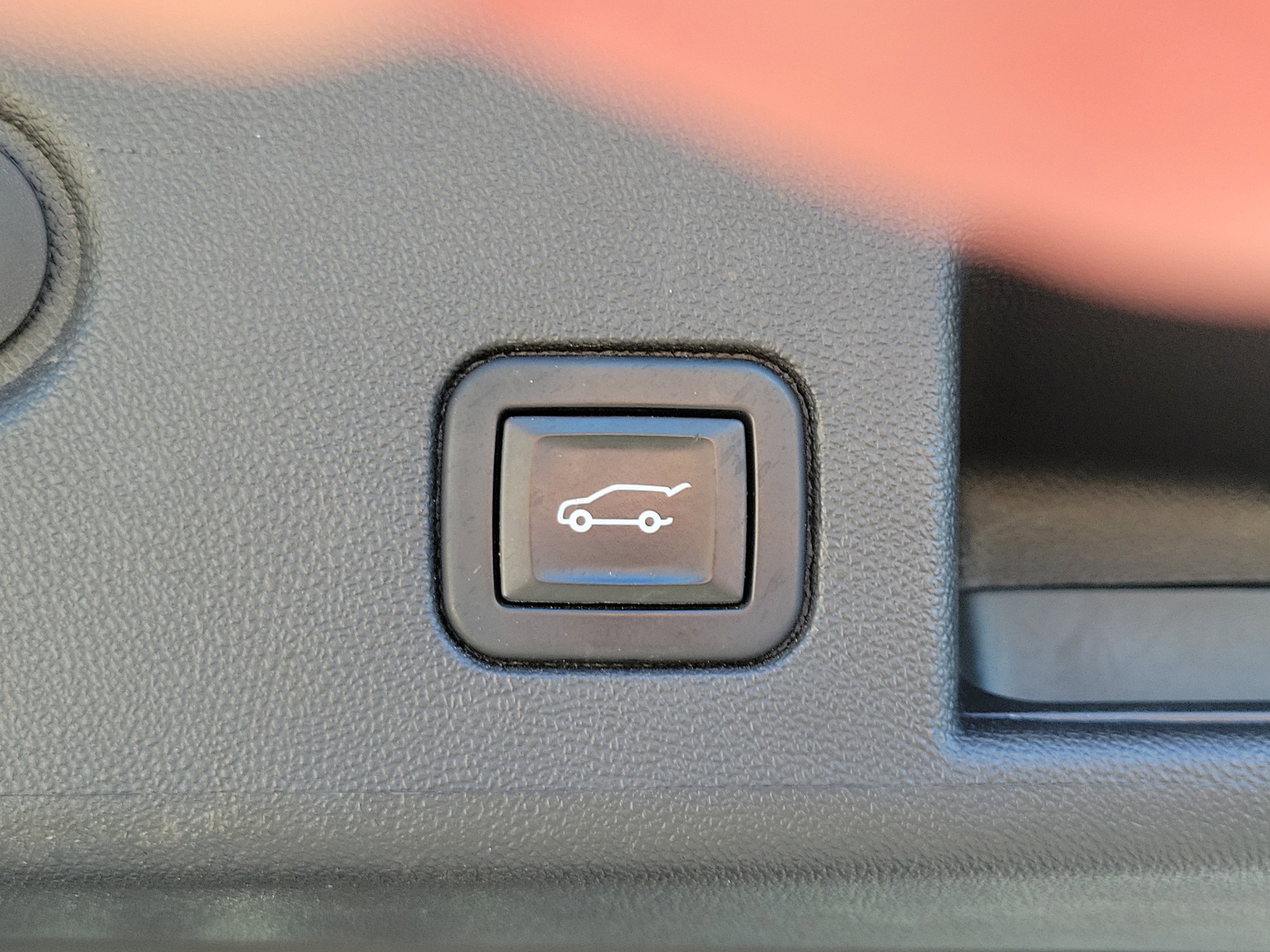 Used 2022 Chevrolet Equinox Premier image 13