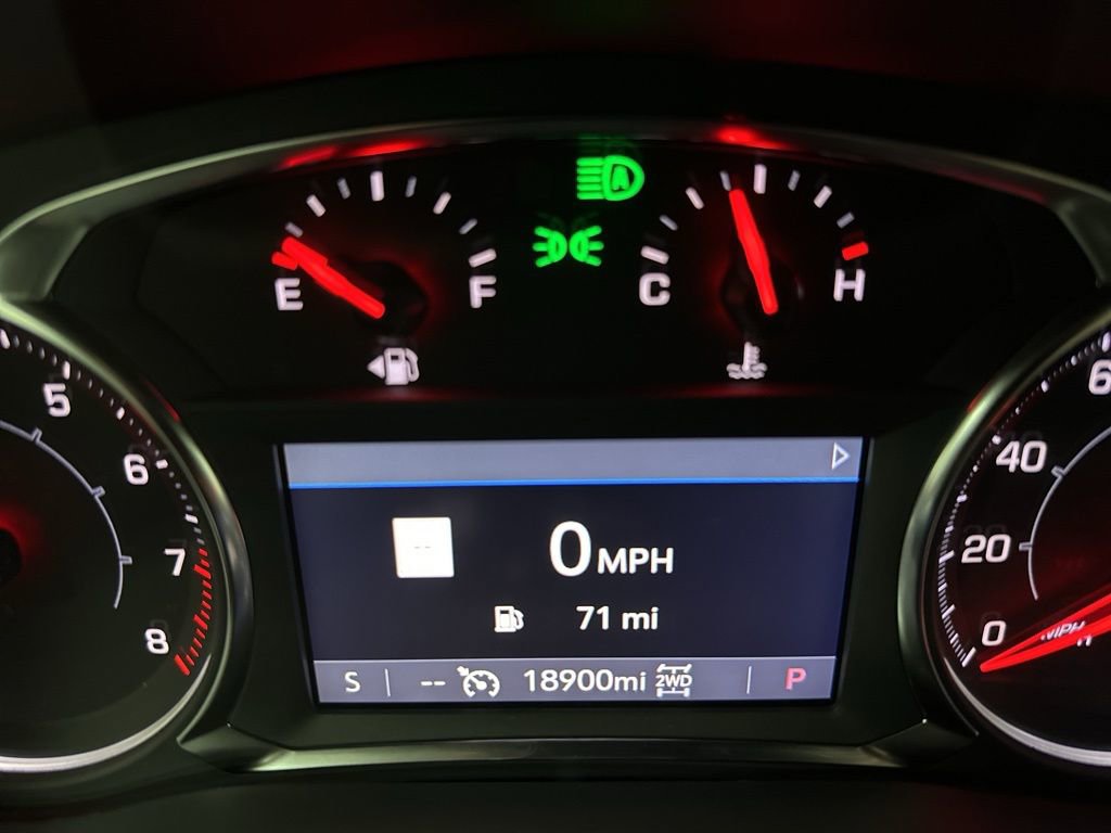 Used 2023 GMC Acadia AT4 w/ Trailering Package AWD/4WD image 14