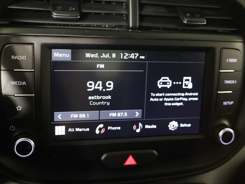 Used 2025 Kia Soul LX w/ LX Technology Package FWD image 40