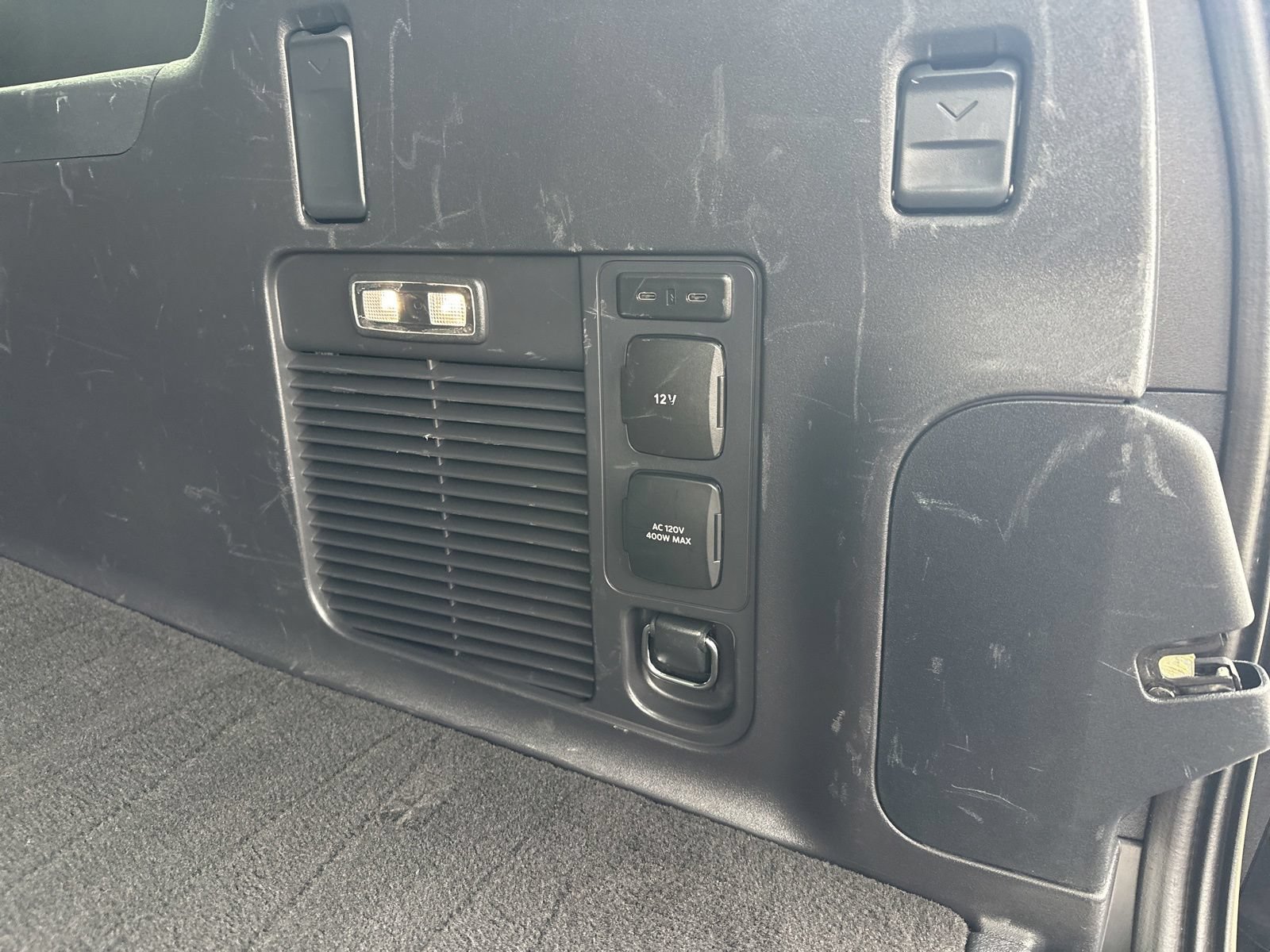 Used 2025 Ford Expedition Max Platinum AWD/4WD image 31