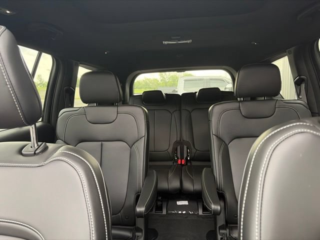 New 2026 Jeep Grand Cherokee L Limited w/ Limited Altitude Package AWD/4WD image 20