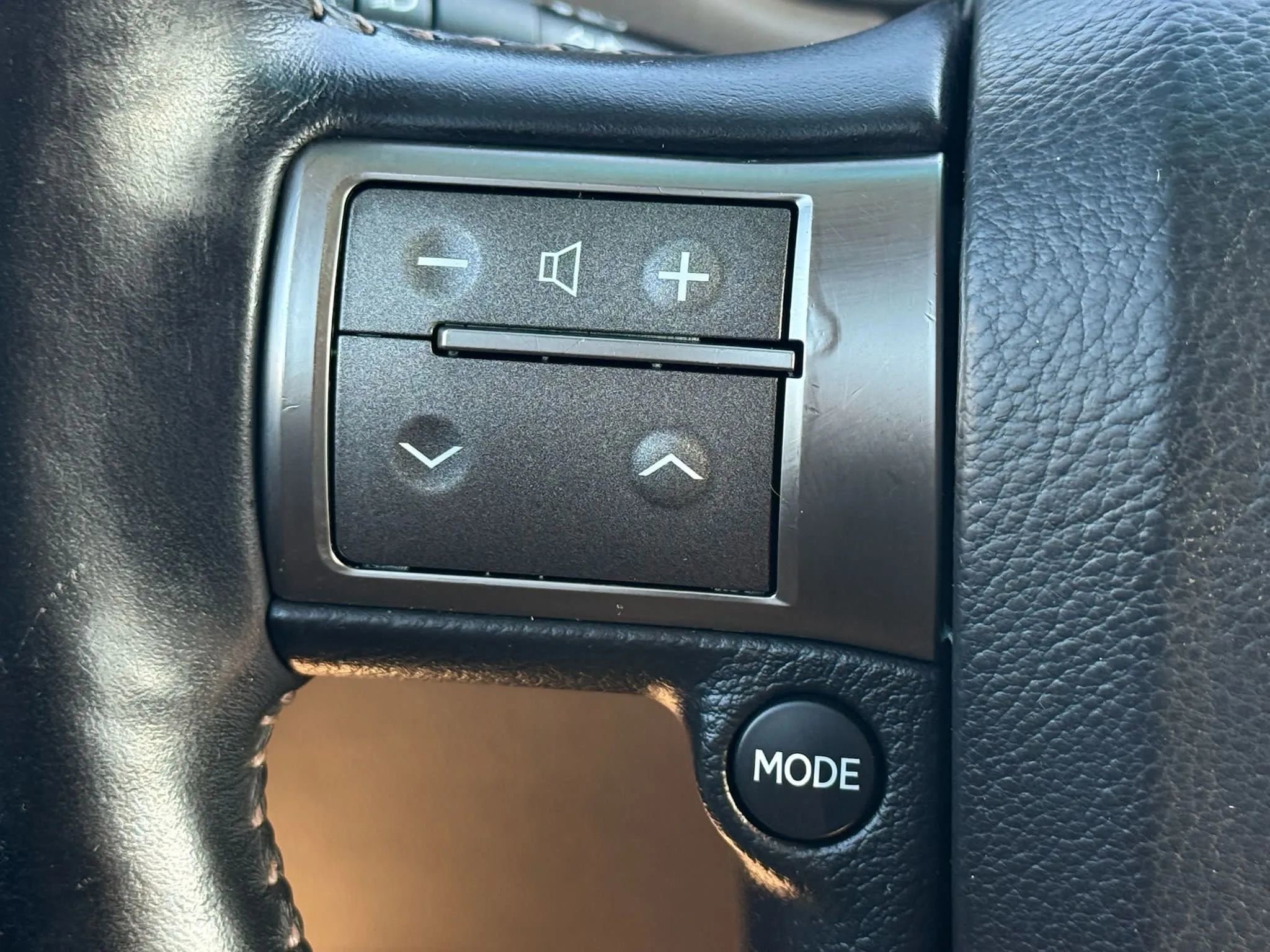 Used 2011 Lexus GX 460 image 13