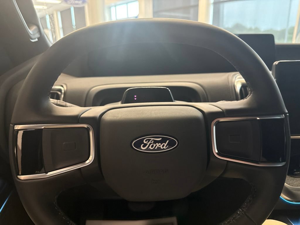 Used 2027 Ford Expedition Tremor w/ Driver's Package AWD/4WD image 13