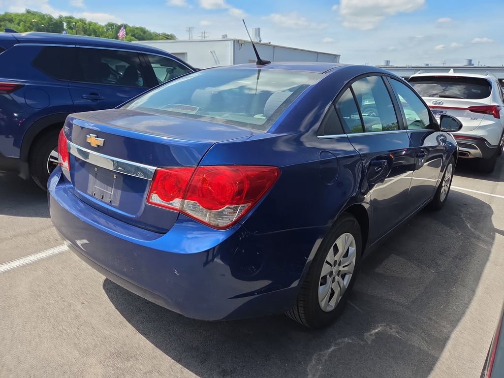 Used 2012 Chevrolet Cruze LS w/ Connectivity Package FWD image 4