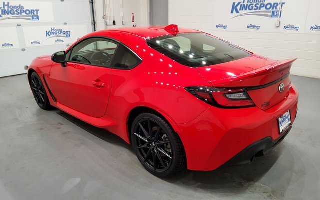 Used 2024 Toyota GR86 Premium image 6