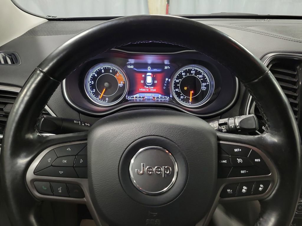 Used 2020 Jeep Cherokee Limited w/ Technology Group image 15