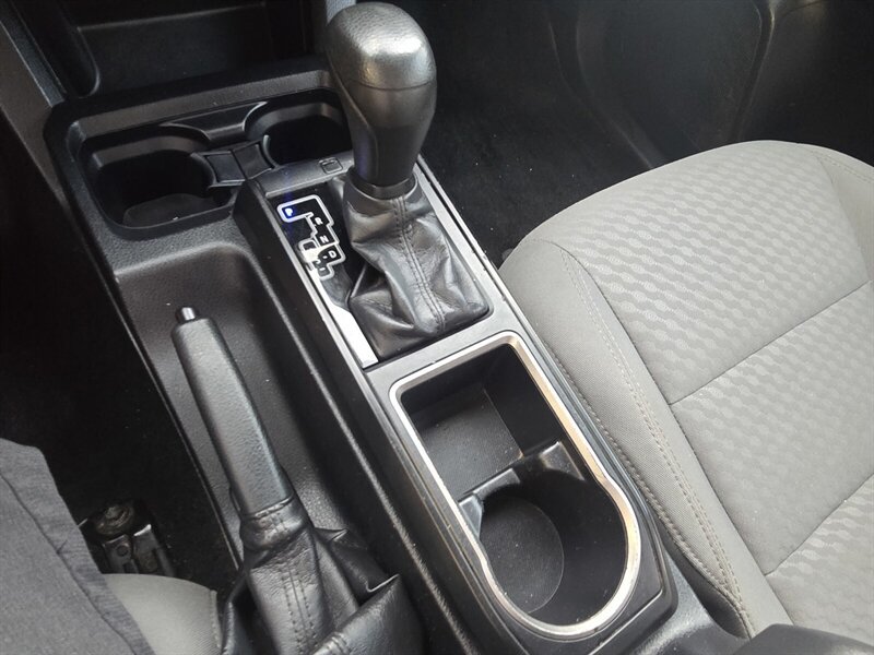 Used 2021 Toyota Tacoma SR AWD/4WD image 21
