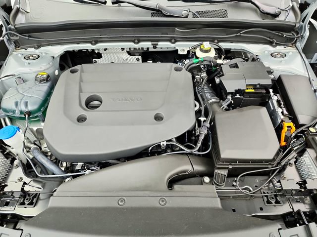 New 2026 Volvo XC40 B5 Plus w/ Climate Package AWD/4WD image 32