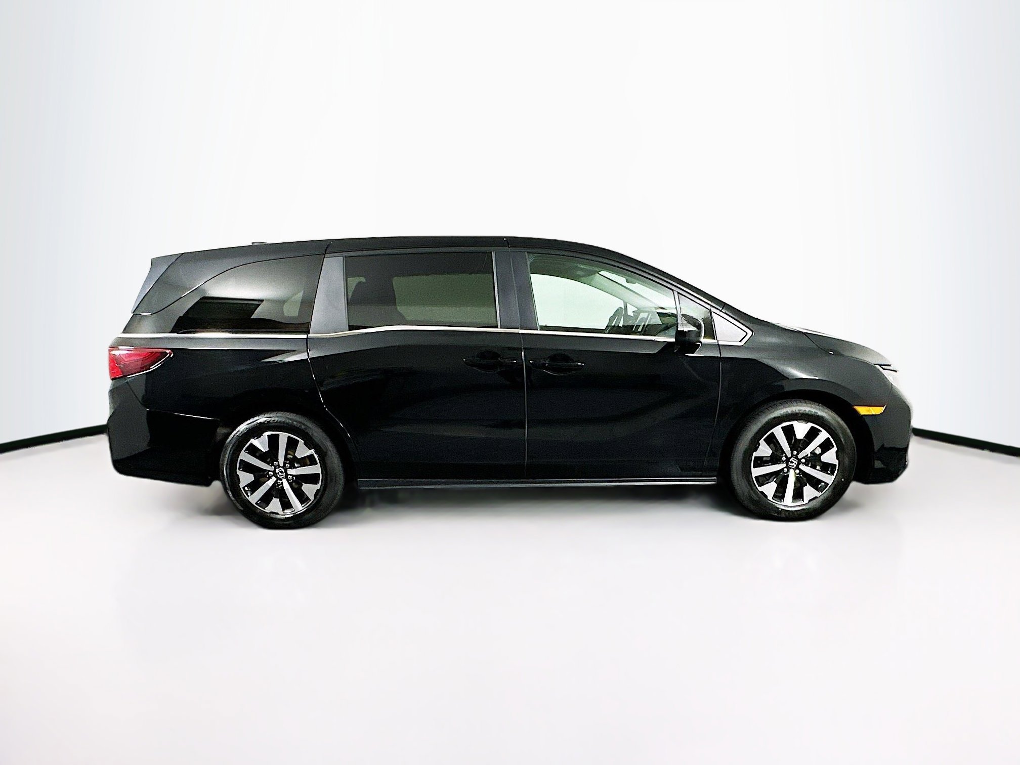 Used 2025 Honda Odyssey EX-L image 10