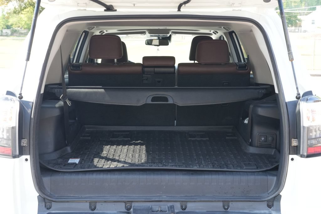 Used 2023 Toyota 4Runner Limited AWD/4WD image 20