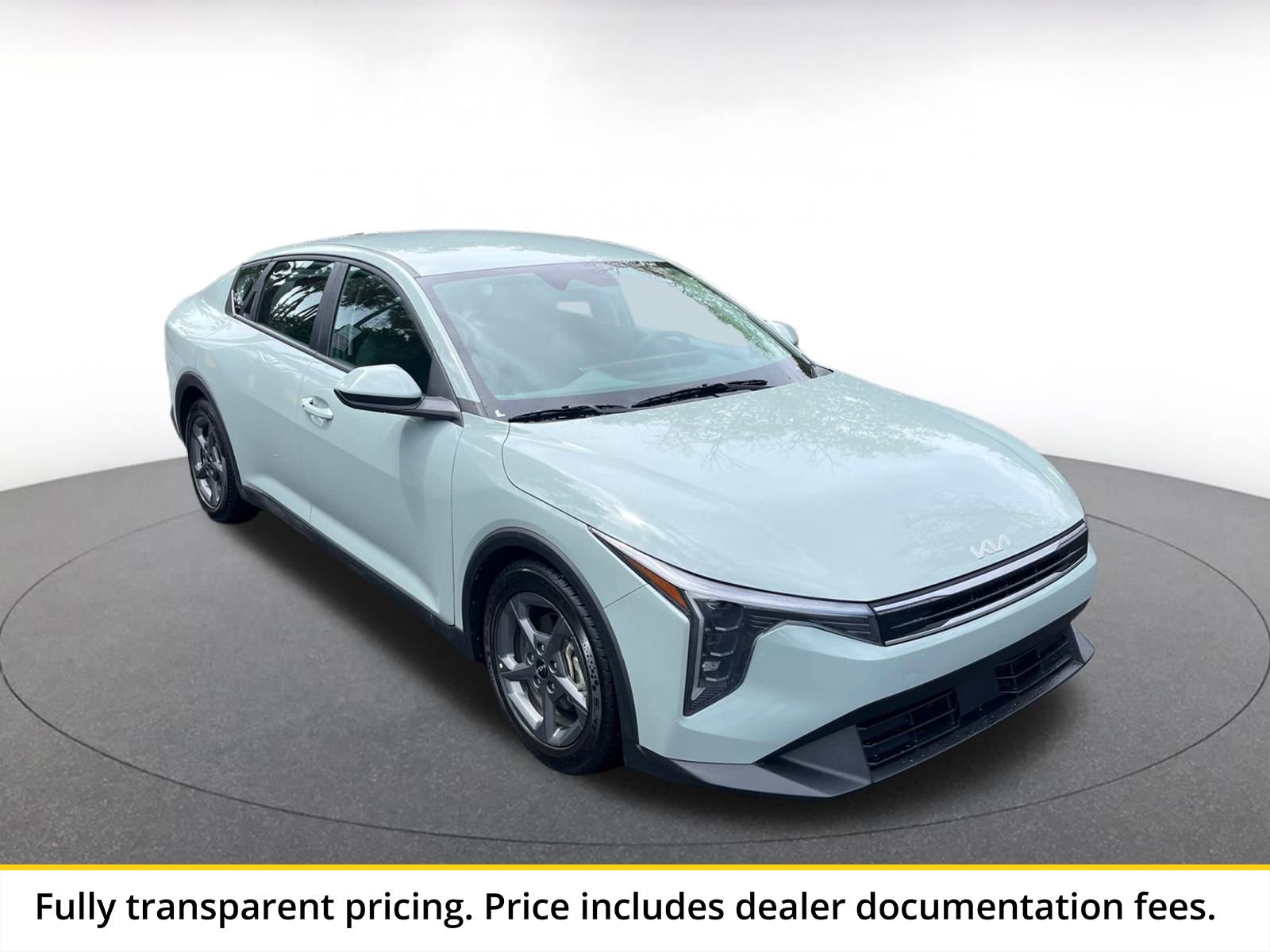 Used 2025 Kia K4 FWD image 1