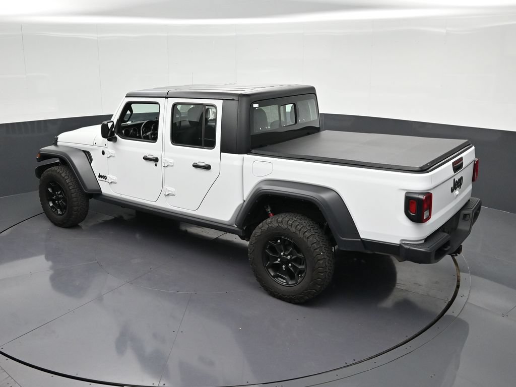 Used 2023 Jeep Gladiator Sport AWD/4WD image 19