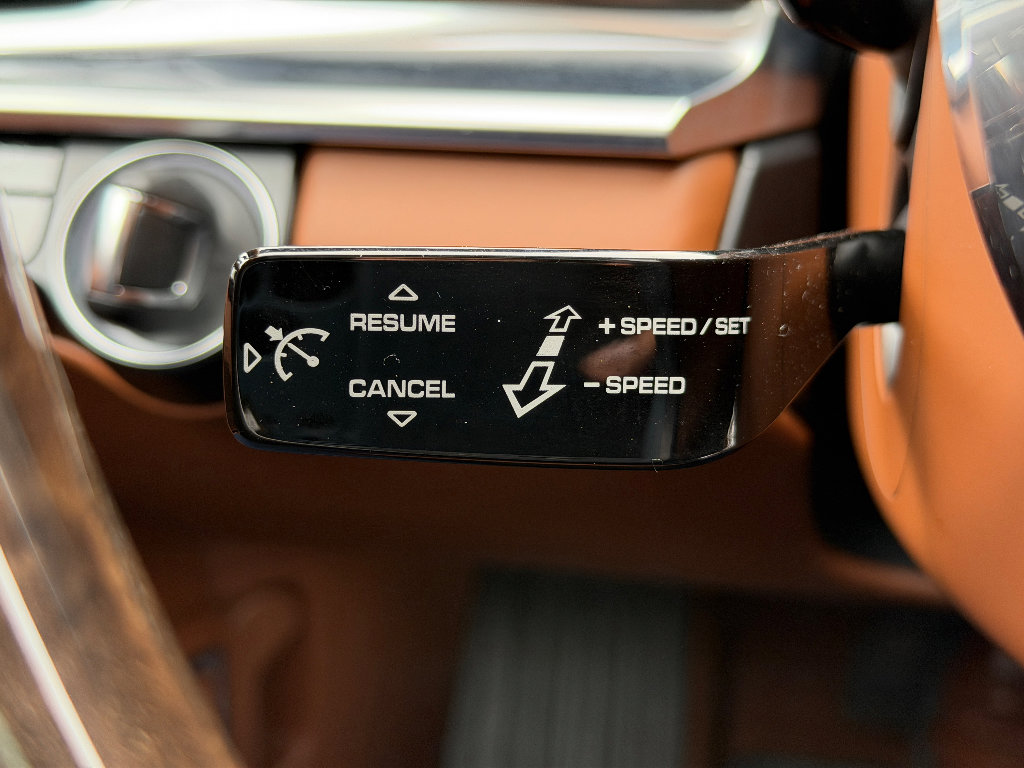 Used 2018 Porsche Panamera 4 image 12