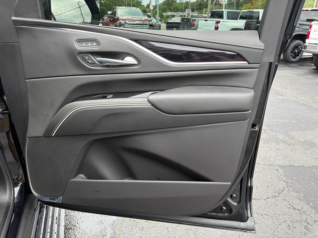 Used 2024 Cadillac Escalade V w/ LPO, ONYX Package AWD/4WD image 37