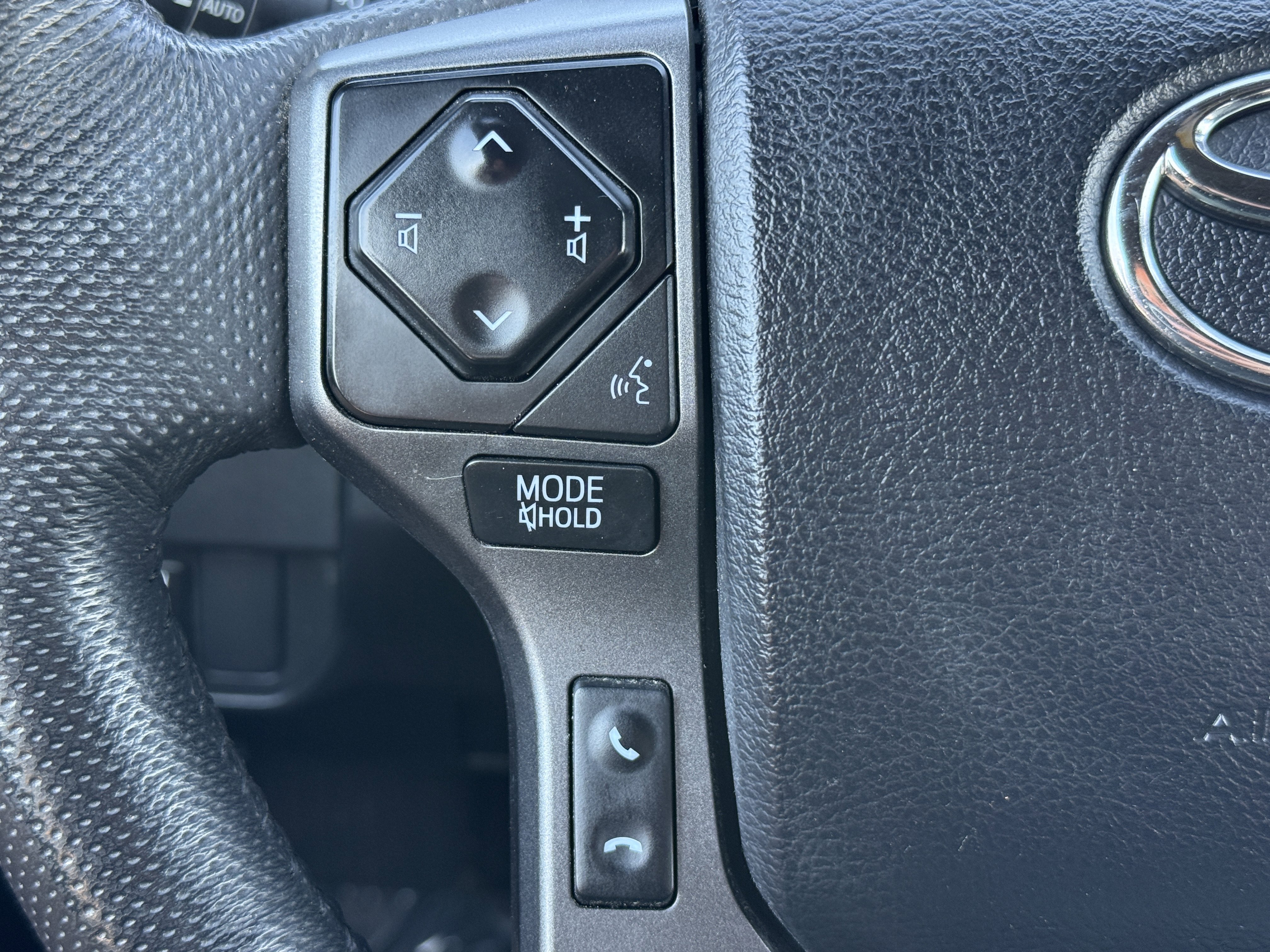 Used 2023 Toyota Tacoma TRD Pro image 31