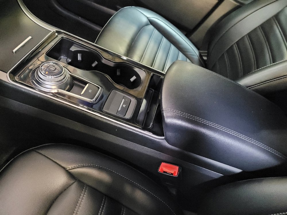 Used 2019 Ford Edge SEL w/ Equipment Group 201A FWD image 26