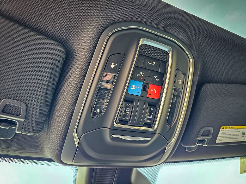 New 2026 Jeep Grand Cherokee Laredo image 31