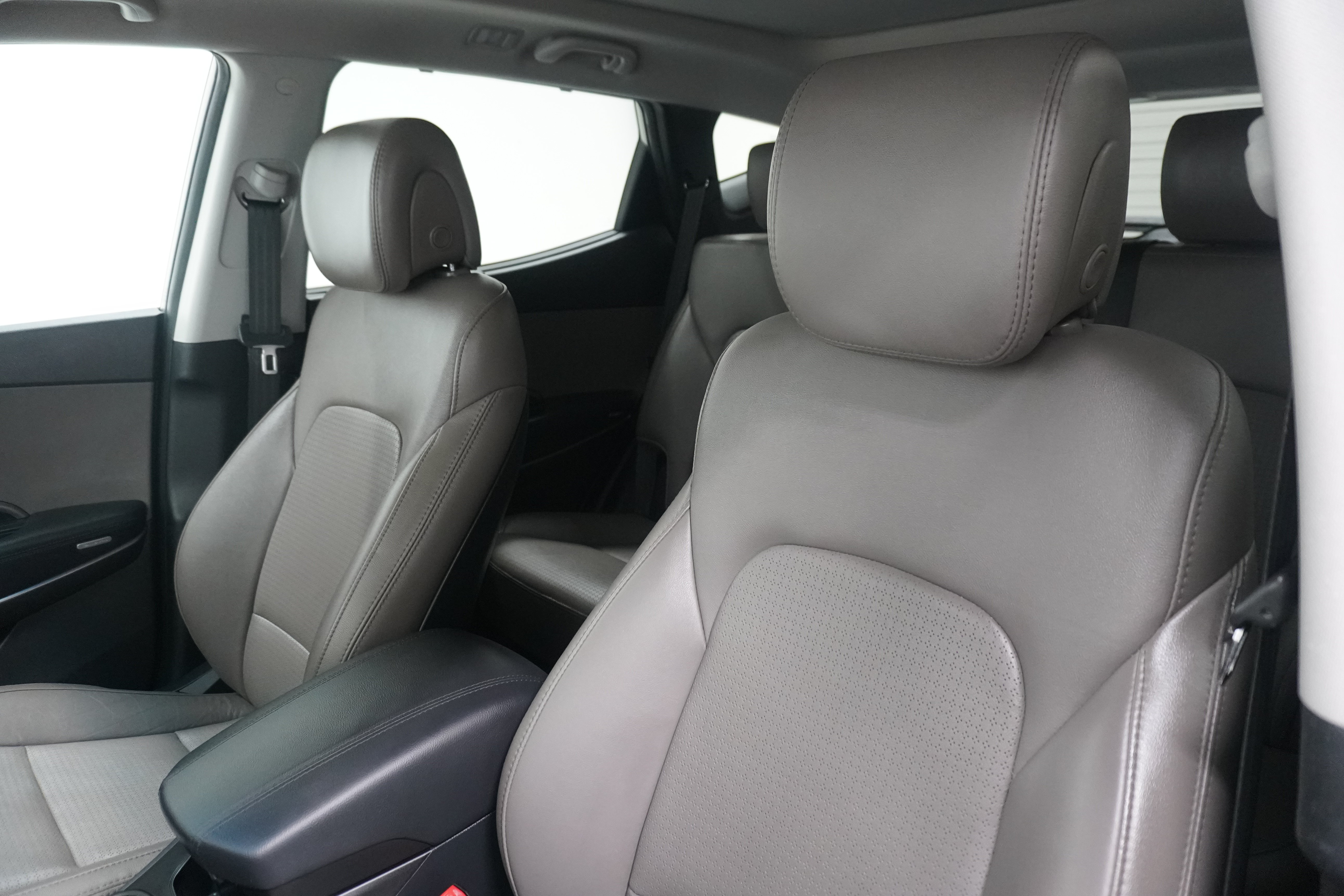 Used 2013 Hyundai Santa Fe Sport w/ Technology Pkg FWD image 11