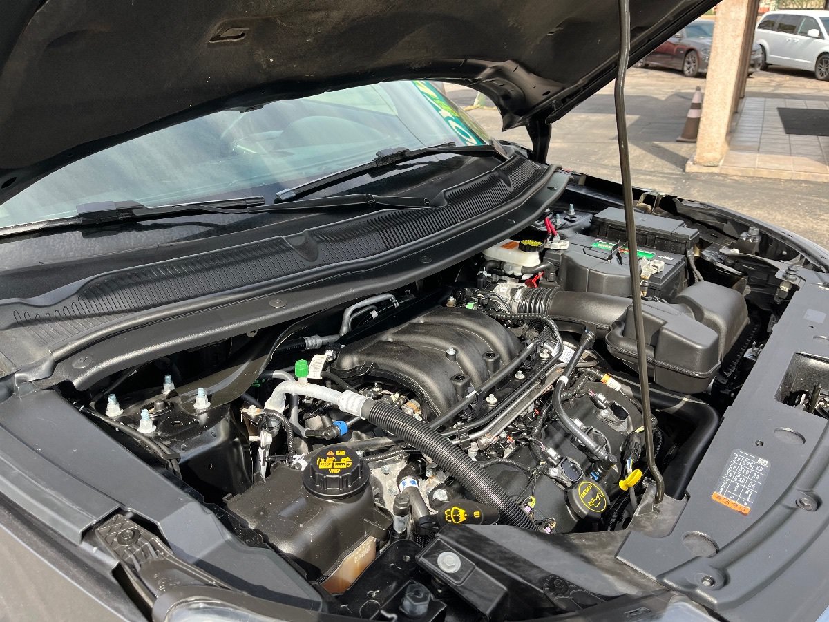 Used 2019 Ford Explorer XLT FWD image 40