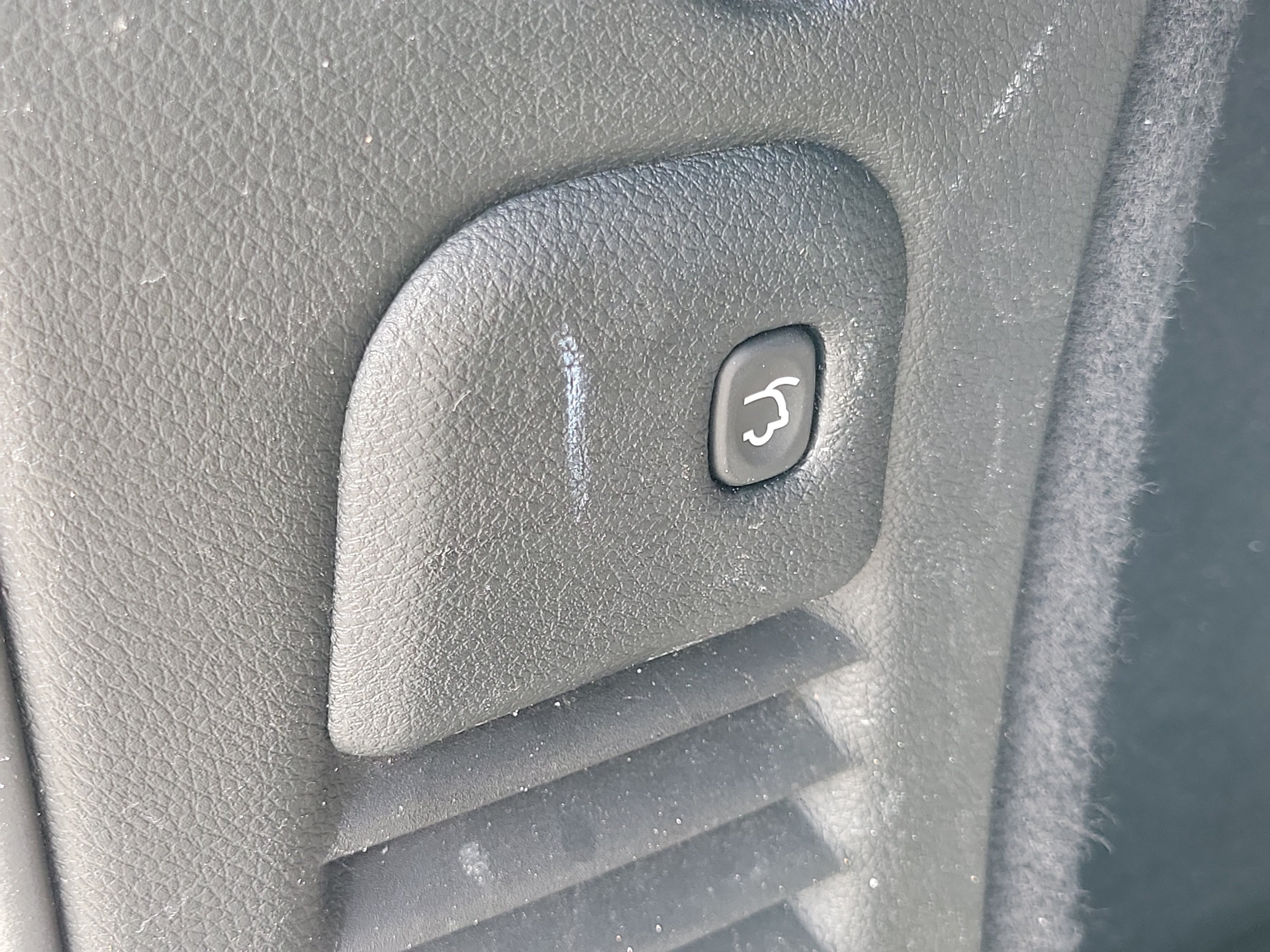 Used 2024 Dodge Durango GT AWD/4WD image 14