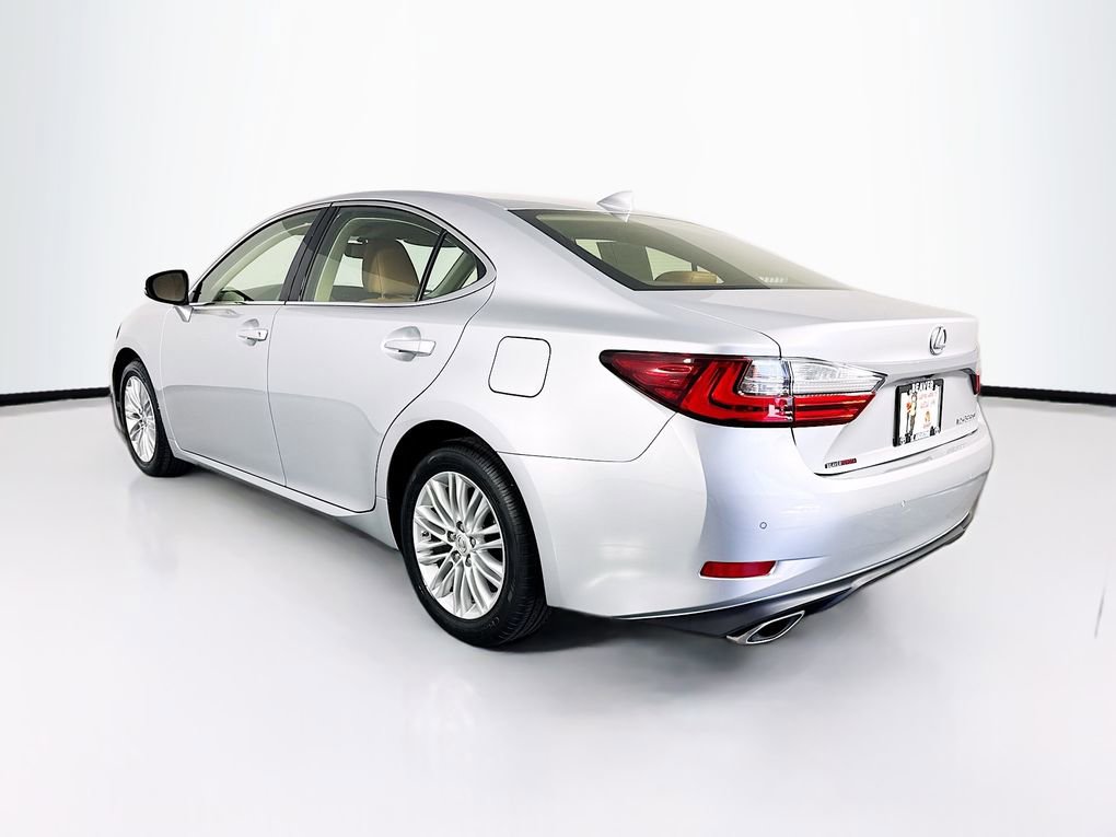 Used 2016 Lexus ES 350 w/ Premium Package w/Wood Trim FWD image 7
