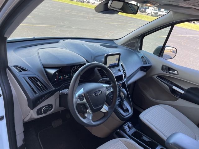 Used 2023 Ford Transit Connect XLT image 25