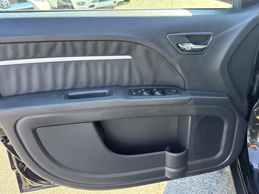 Used 2010 Dodge Journey SXT w/ Premium Convenience Group FWD image 11