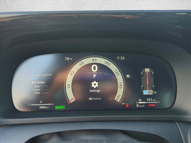 Certified 2025 Toyota Crown Signia AWD/4WD image 17