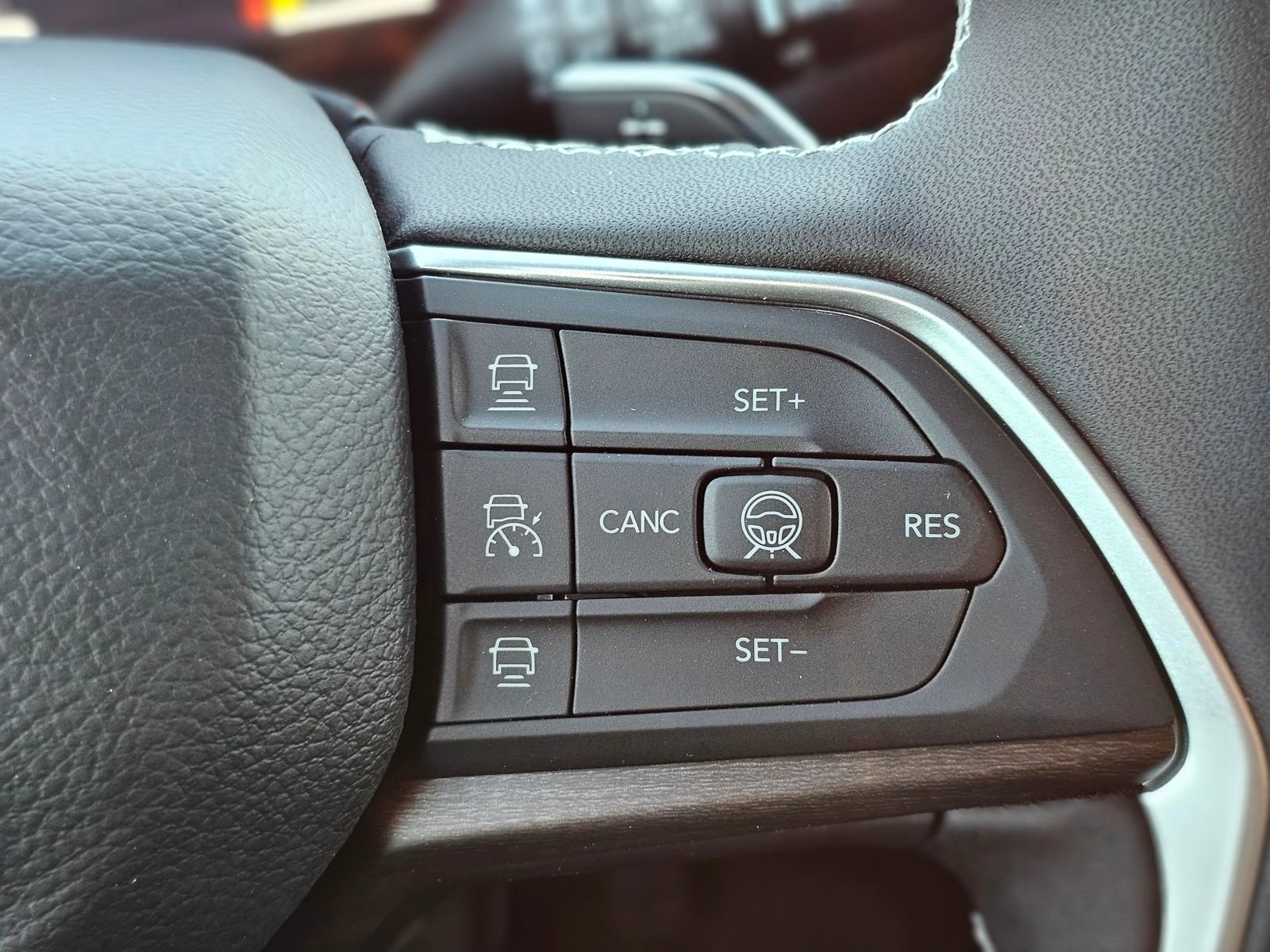 New 2026 Jeep Grand Cherokee L Limited image 15