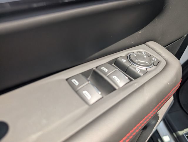 New 2026 GMC Yukon AT4 Ultimate AWD/4WD image 15