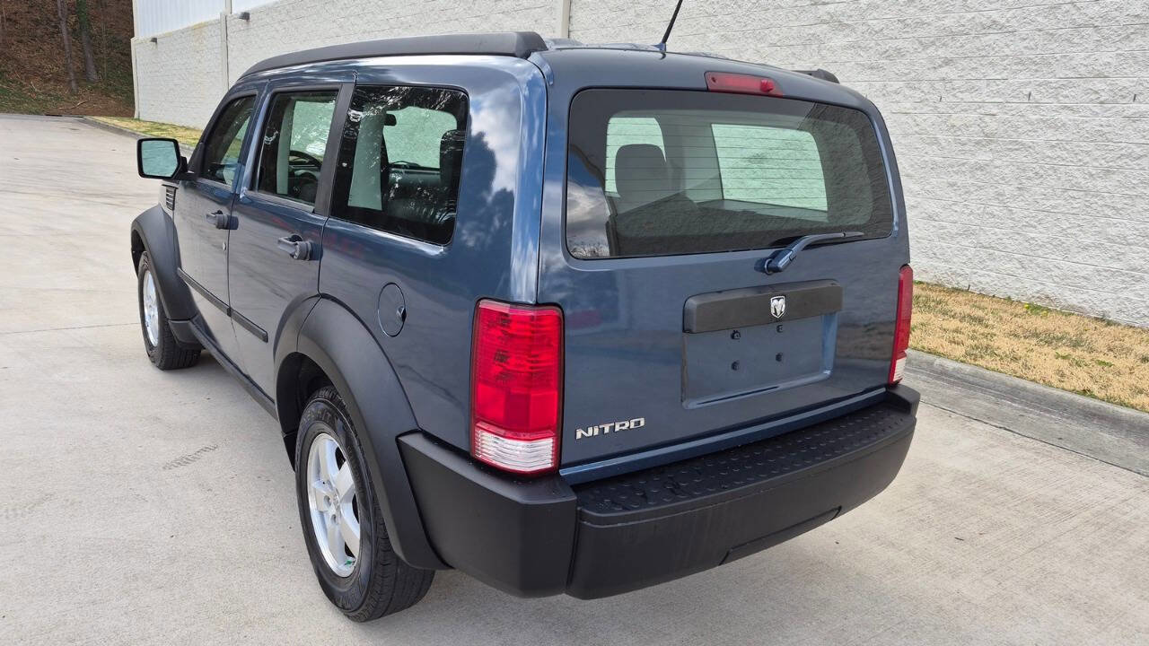 Used 2008 Dodge Nitro SXT RWD image 6
