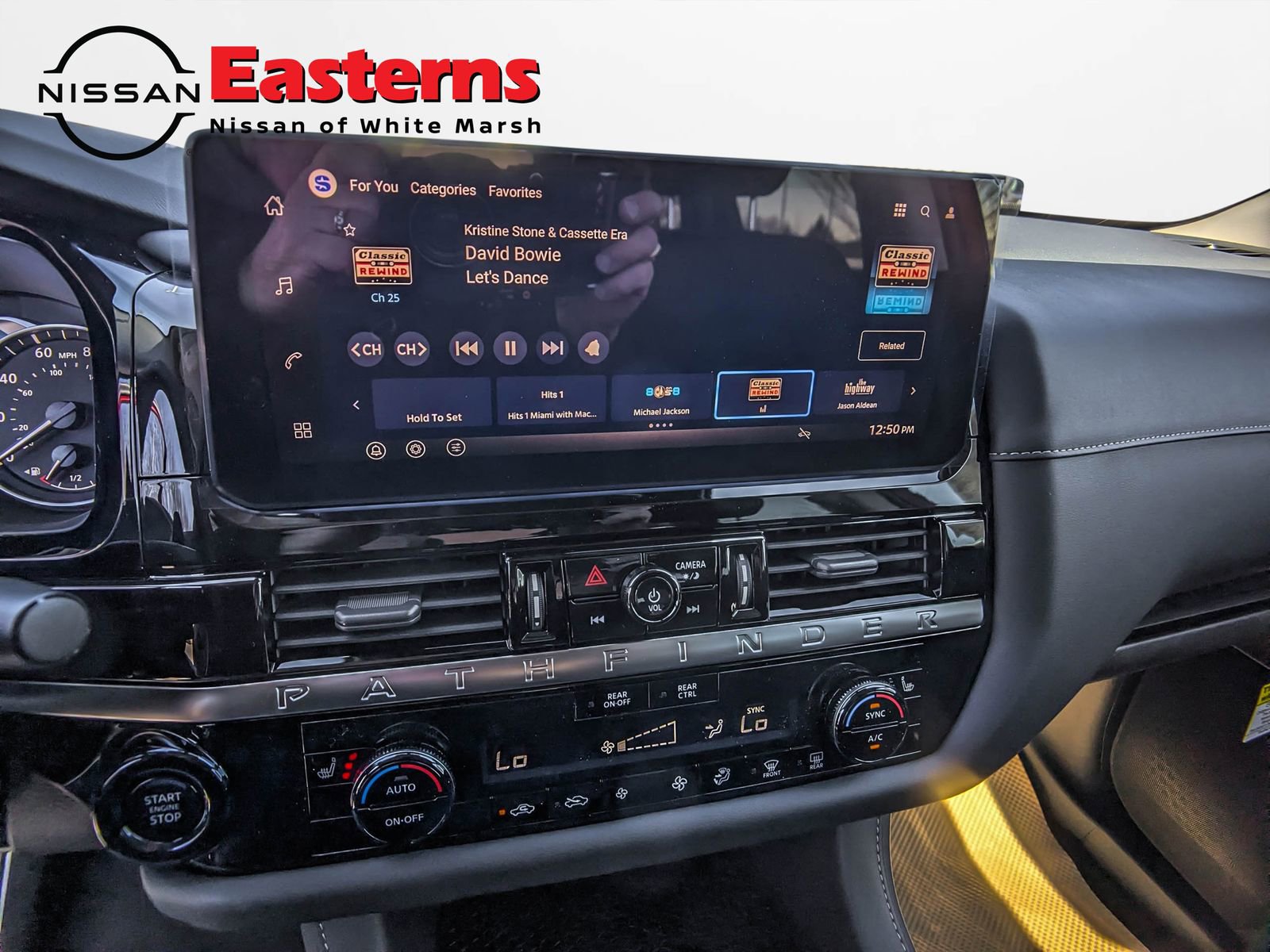 New 2026 Nissan Pathfinder SV image 12