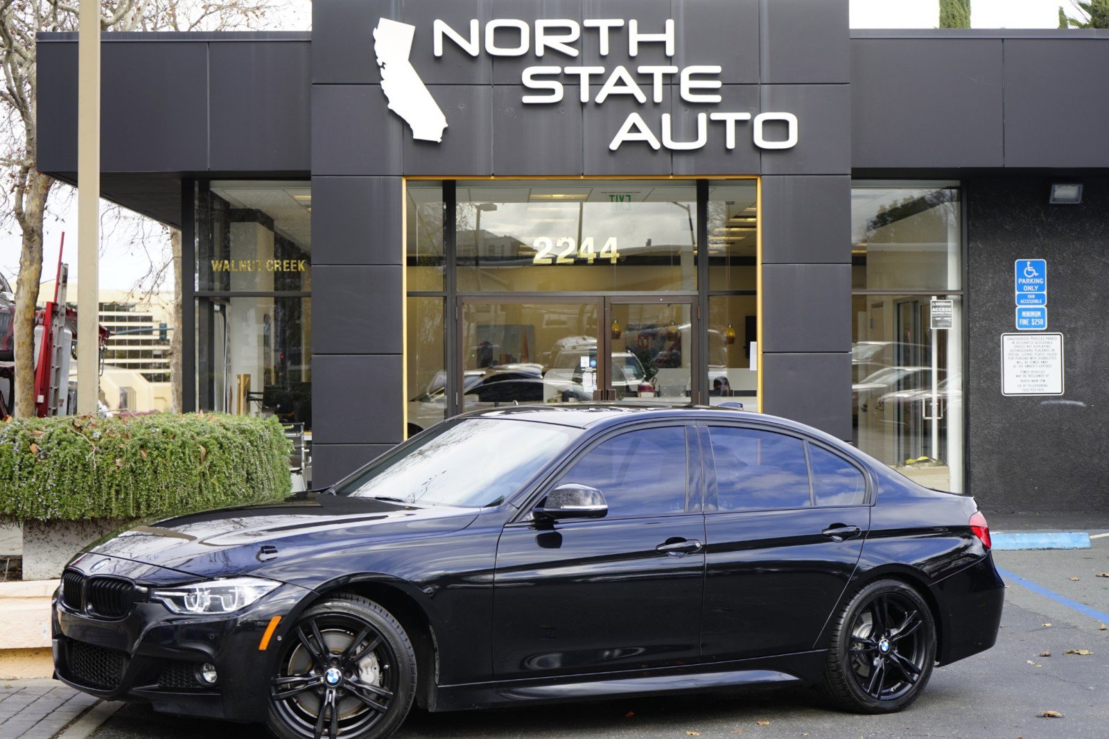 Used 2016 BMW 328i Sedan image 1