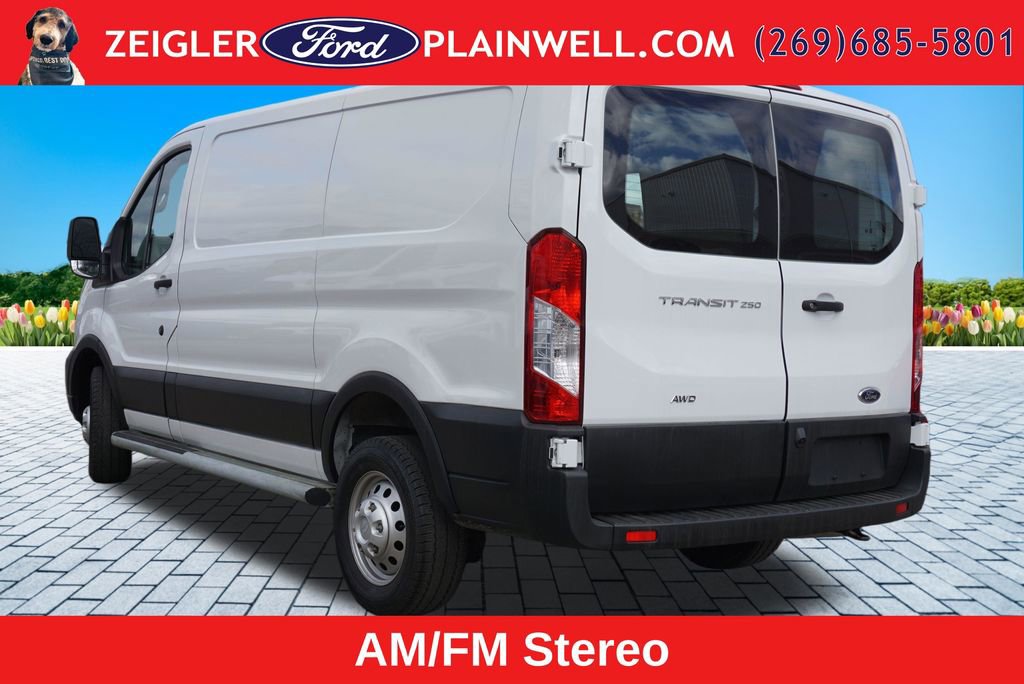 Used 2024 Ford Transit 250 Low Roof w/ Exterior Upgrade Package RWD image 3