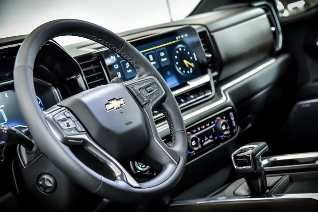 Used 2024 Chevrolet Silverado 1500 High Country w/ High Country Premium Package image 14