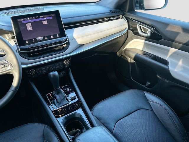 Used 2023 Jeep Compass Limited image 23