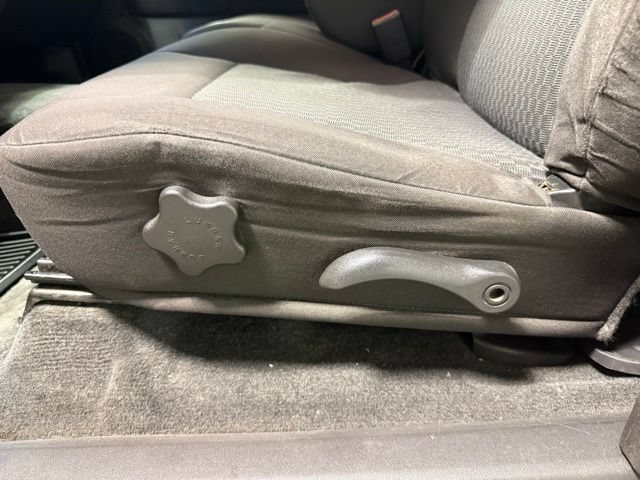 Used 2012 Chevrolet Colorado LT AWD/4WD image 11