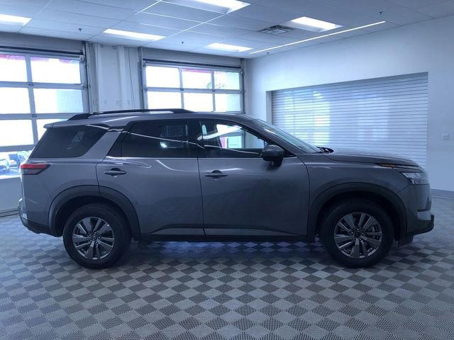 Used 2025 Nissan Pathfinder SV image 35