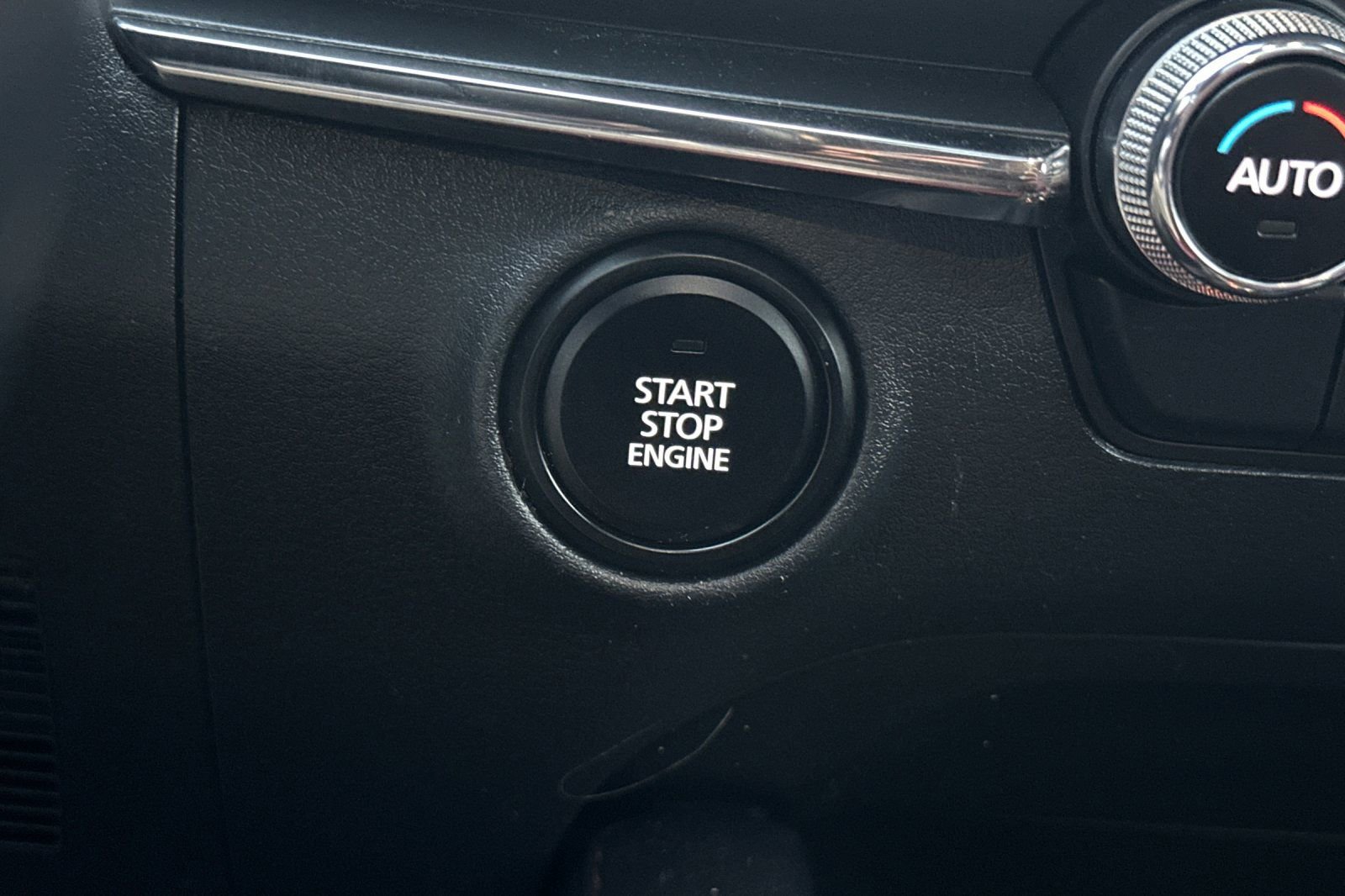 Used 2022 MAZDA MAZDA3 s image 25