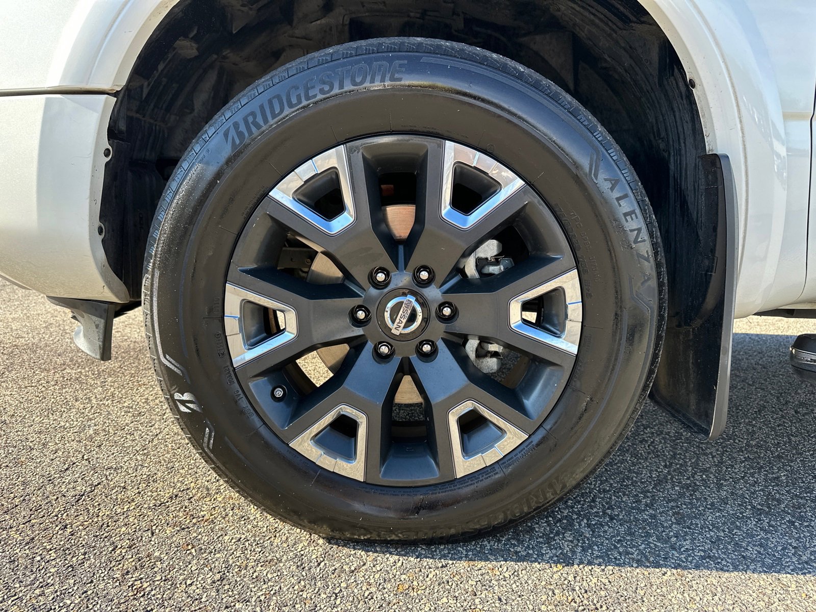 Certified 2021 Nissan Titan Platinum Reserve w/ Moonroof Package image 11