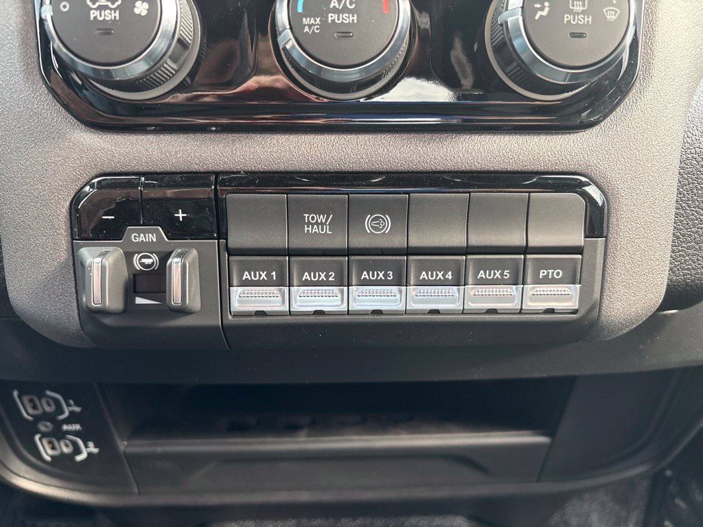 New 2027 RAM 3500 Tradesman AWD/4WD image 12