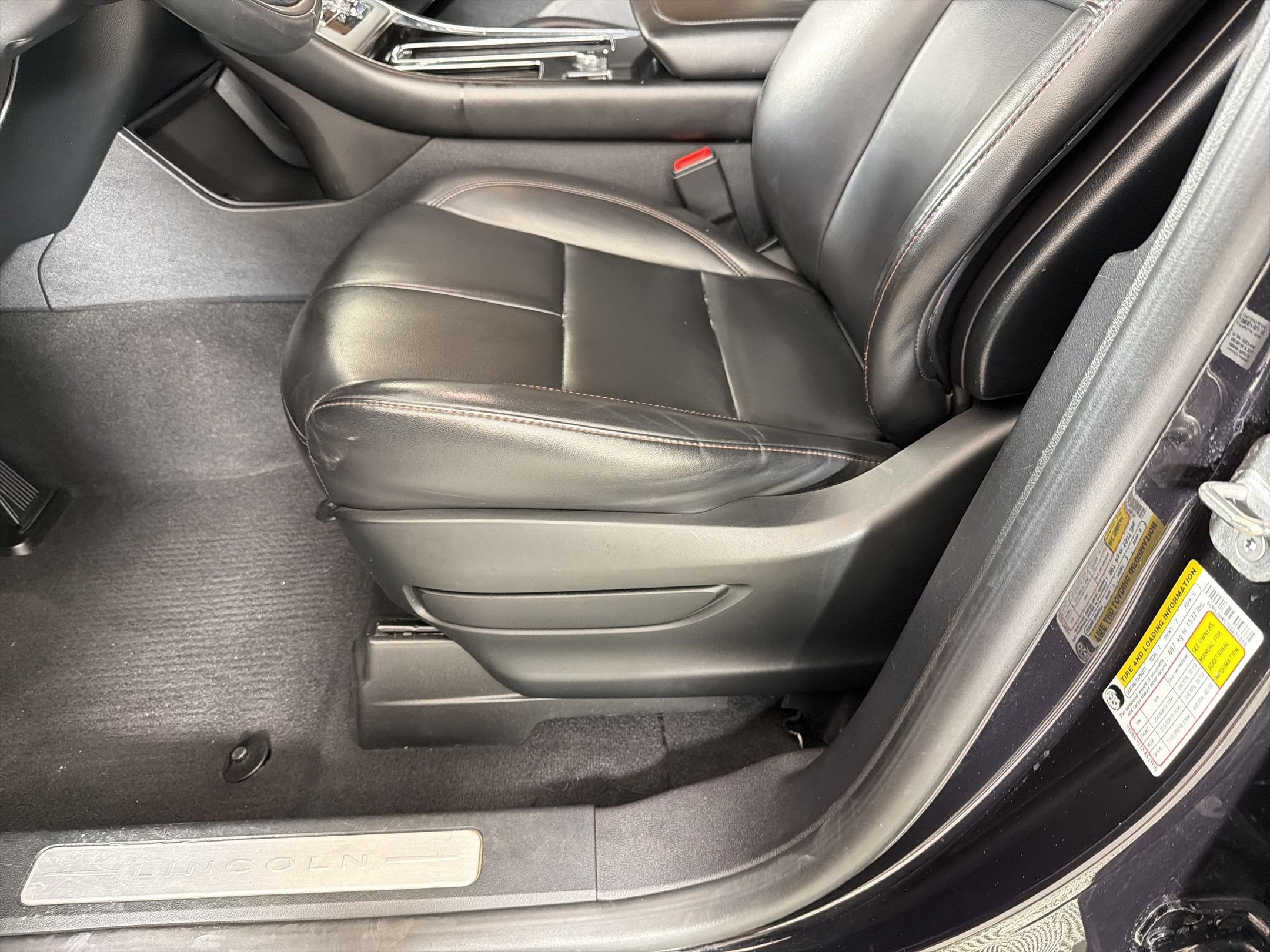 Used 2020 Lincoln Aviator 2WD image 14