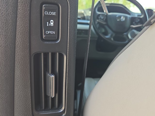 Used 2022 Honda Odyssey Elite image 19