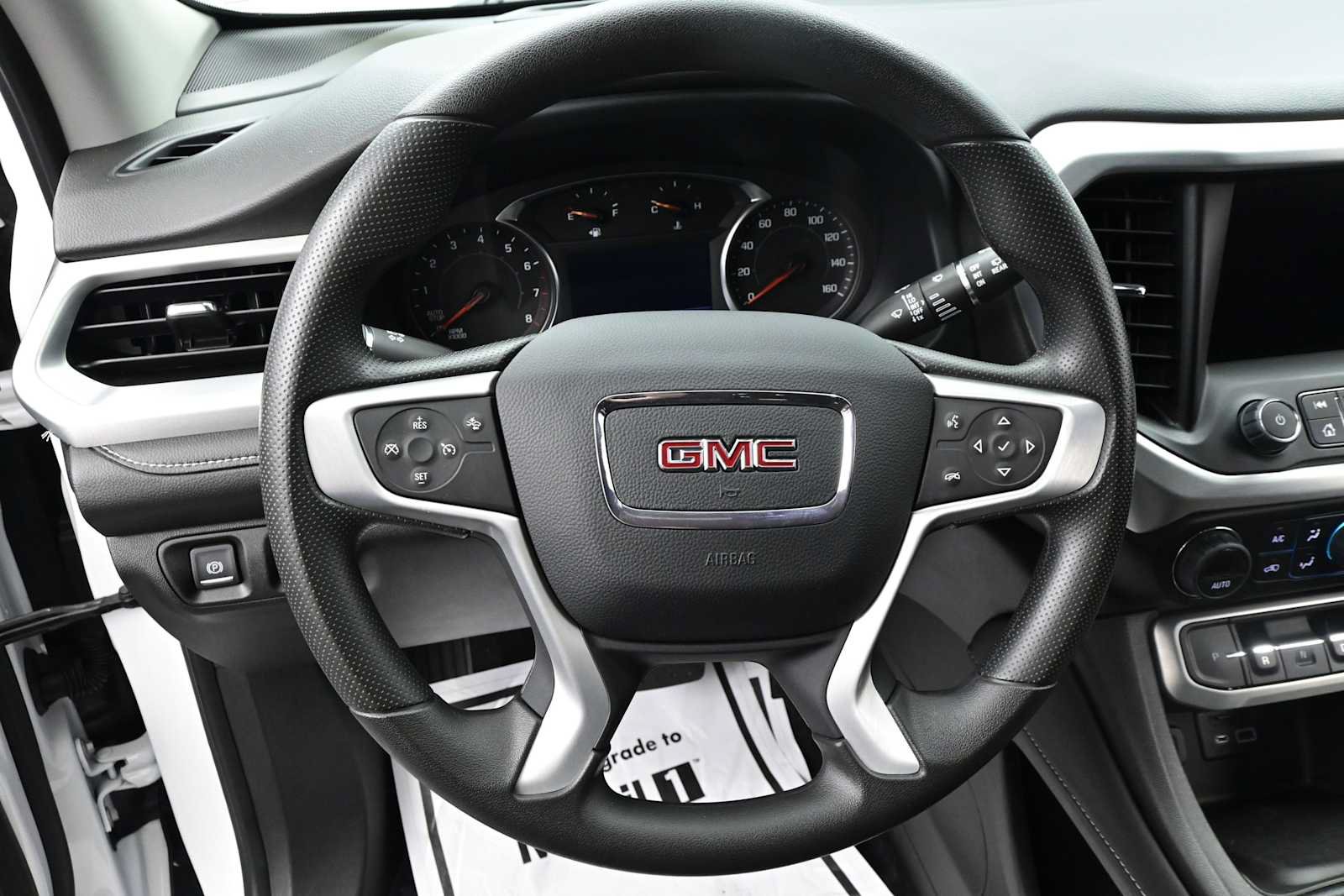 Used 2023 GMC Acadia SLE w/ Driver Convenience Package AWD/4WD image 9