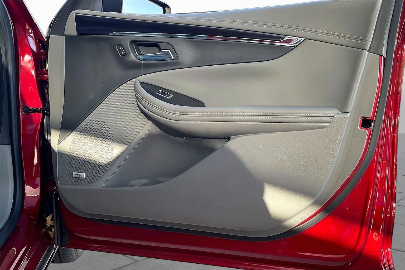 Used 2018 Chevrolet Impala LT w/ Sunroof and Spoiler Package FWD image 23